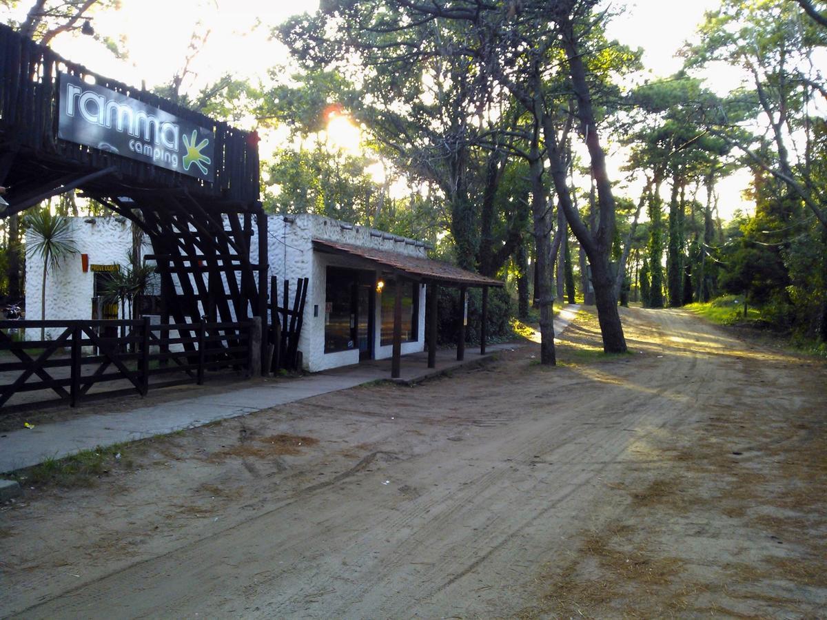 Ramma Camping Vandrehjem Villa Gesell Eksteriør billede